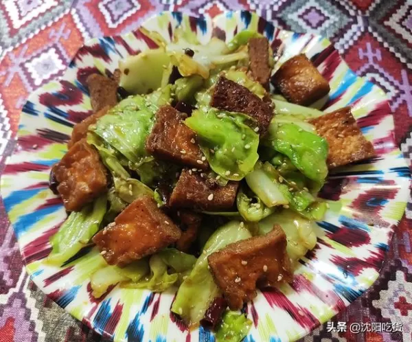這裡真的想給老闆提個意見,蒼蠅能不能殺一殺?一頓飯的時間,趕蒼蠅都得花2